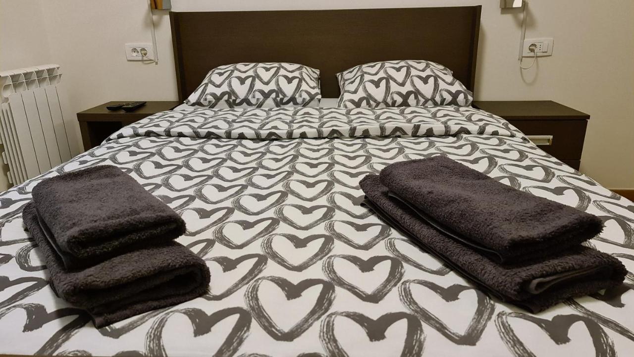 West 65 Apartment Beograd Ngoại thất bức ảnh